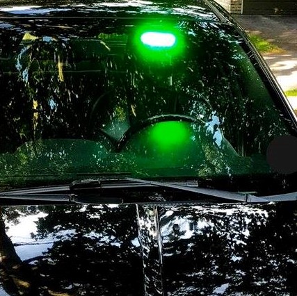 green light on car